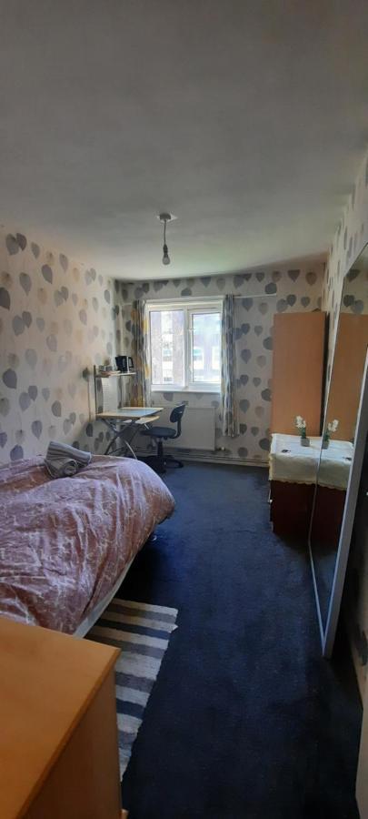 Double Bedroom In Liverpool Esterno foto